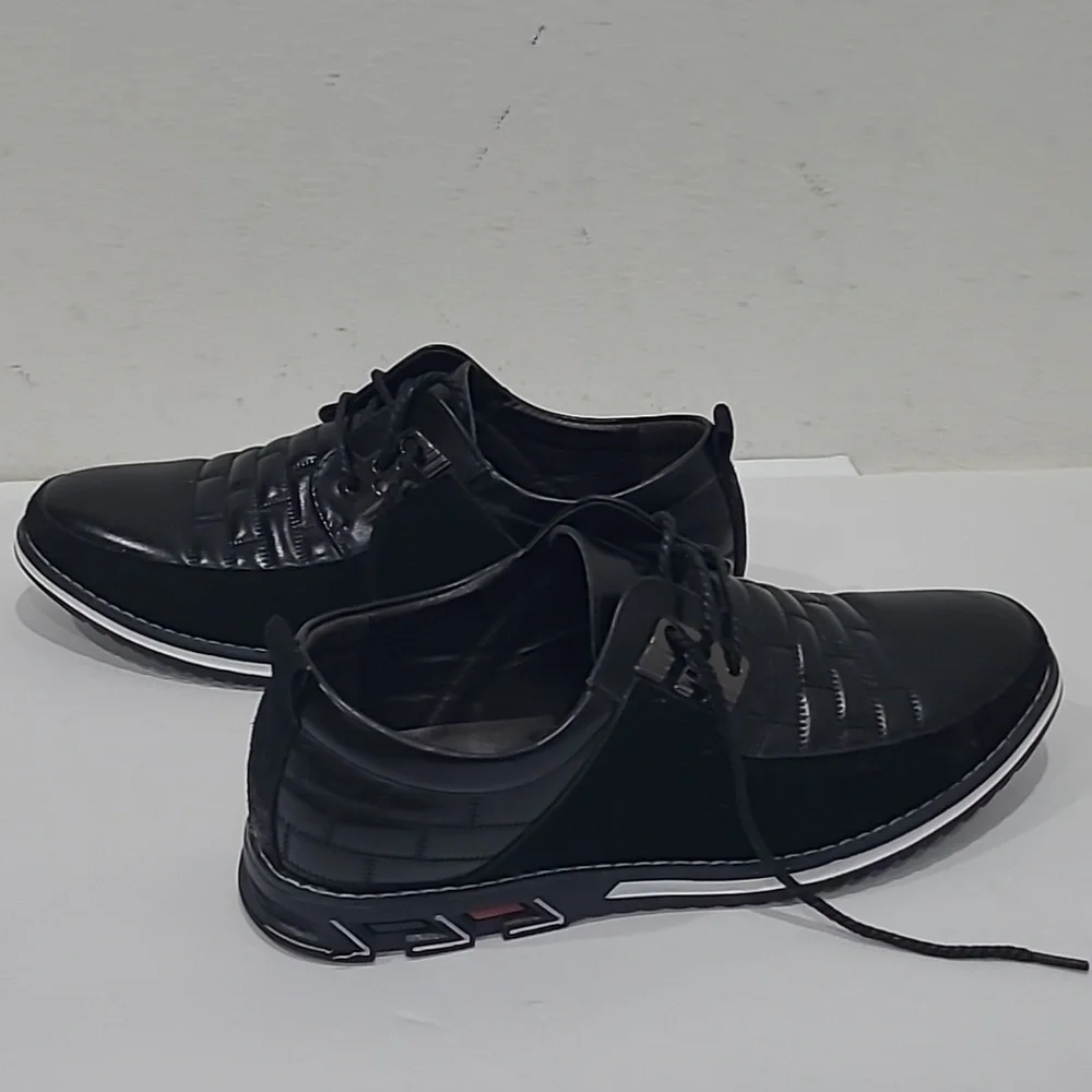 Men's Black Lace-Up Oxford Derby Shoes